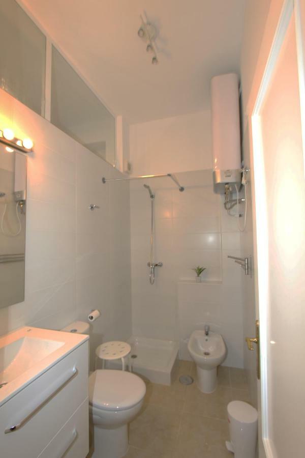 Apartamento Ollerias Málaga Buitenkant foto